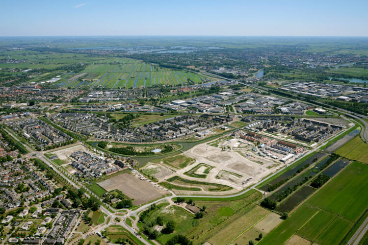 luchtfoto laat de wijk in wording zien